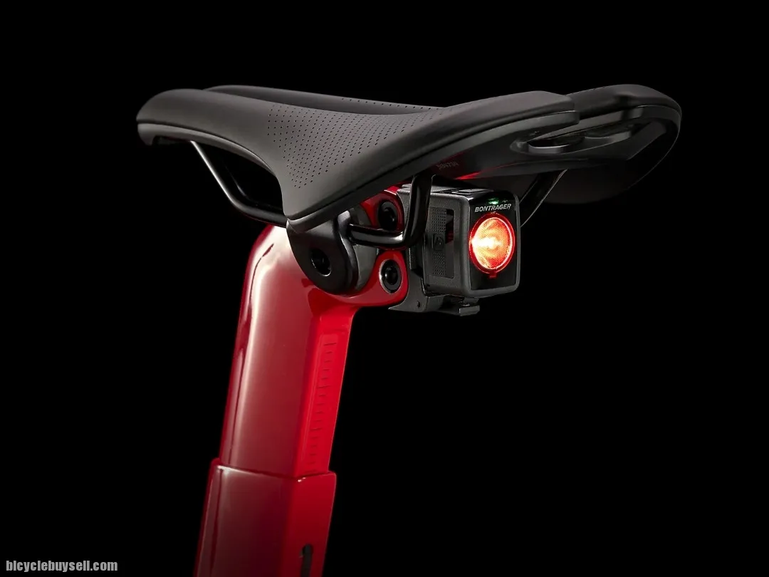 2022 TREK MADONE SLR 6 DISC CARBON READY STOCK !