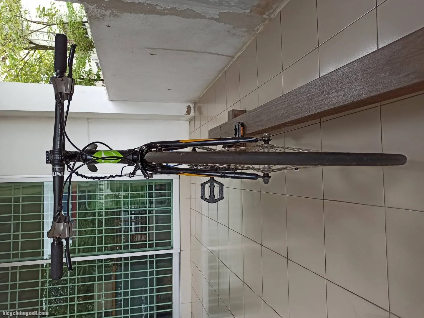 Flat Bar Road Bike with FSA LIMITED EDITION Crankset