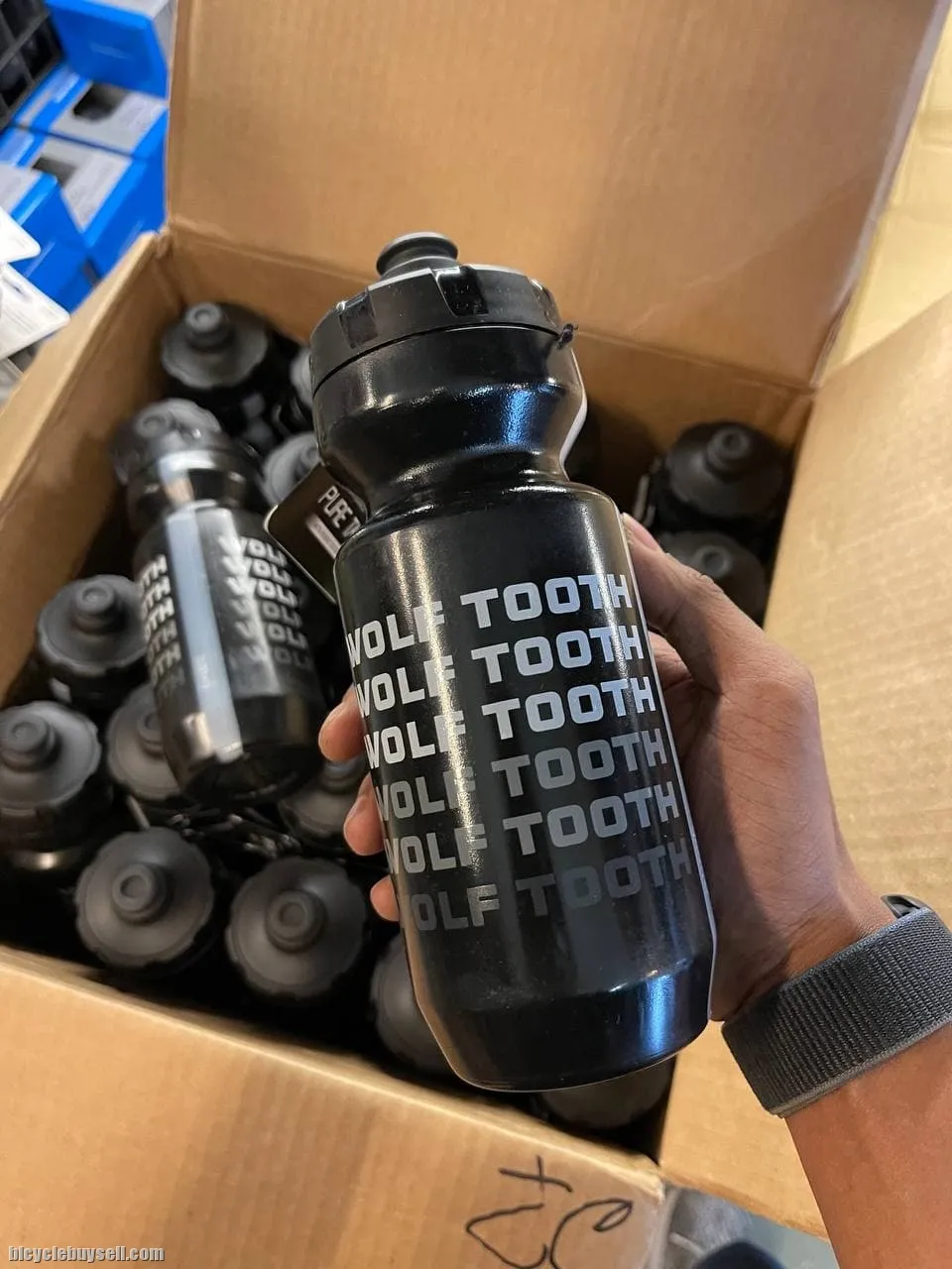 Wolf Tooth Echo Water Bottle 22 oz 650ml Bicycle Water Bottle Made in USA cycling