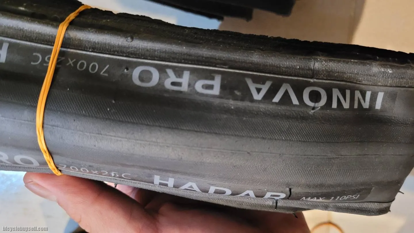 Used tire innova Pro 25c