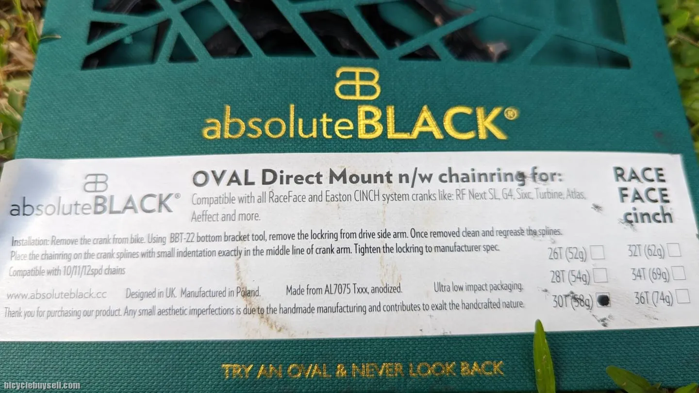 Absolute Black Cinch direct mount( RaceFace) 30t oval chainring