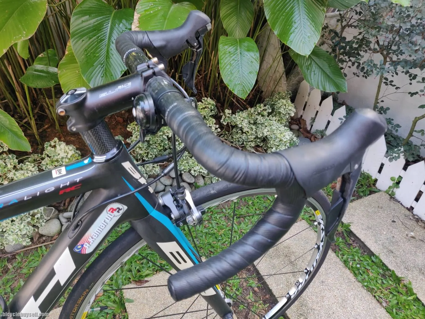 BH Ultralight RC full carbon Ultegra groupset Mavic Ksyrium Elite wheelset.