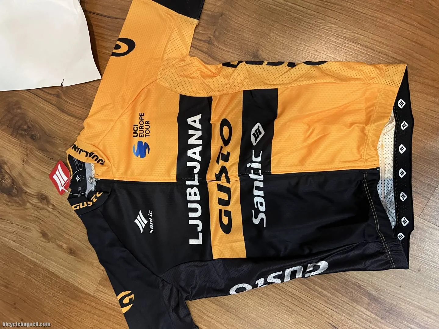 Gusto santic jersey and bib (xs)