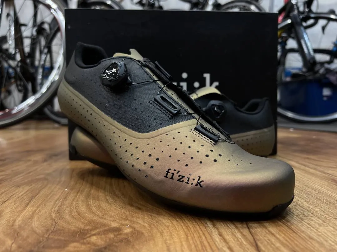 Giant contact sl forward carbon saddle