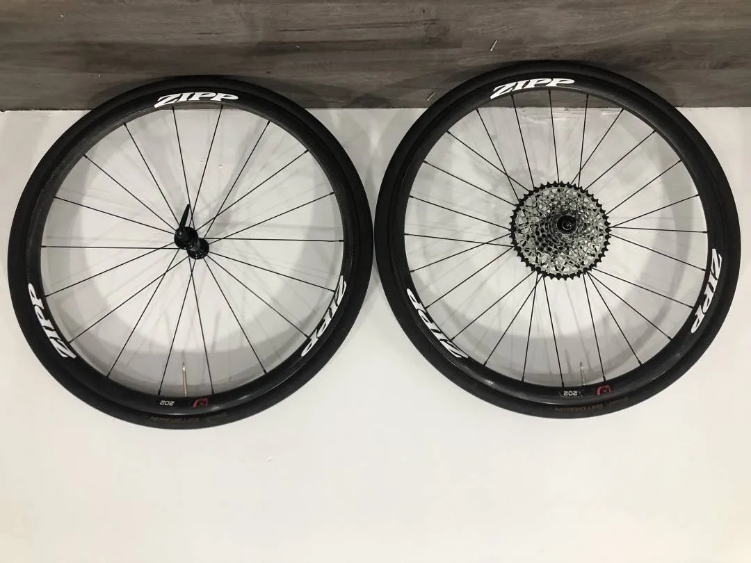 Zipp 202 firecrest wheelset clincher
