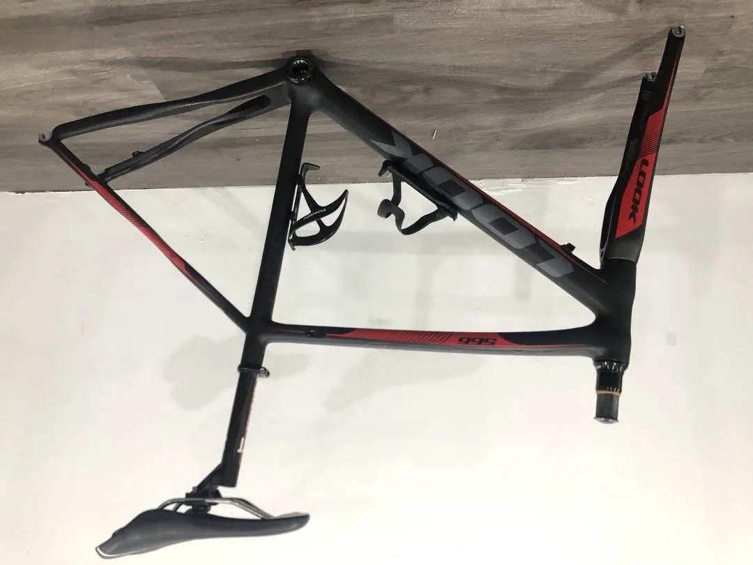 Look 566 frameset with 3T seatpost &amp; Specialized saddle