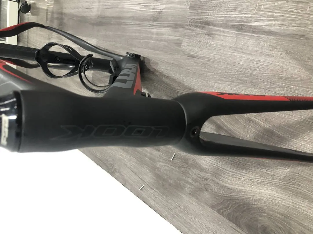 Look 566 frameset with 3T seatpost &amp; Specialized saddle