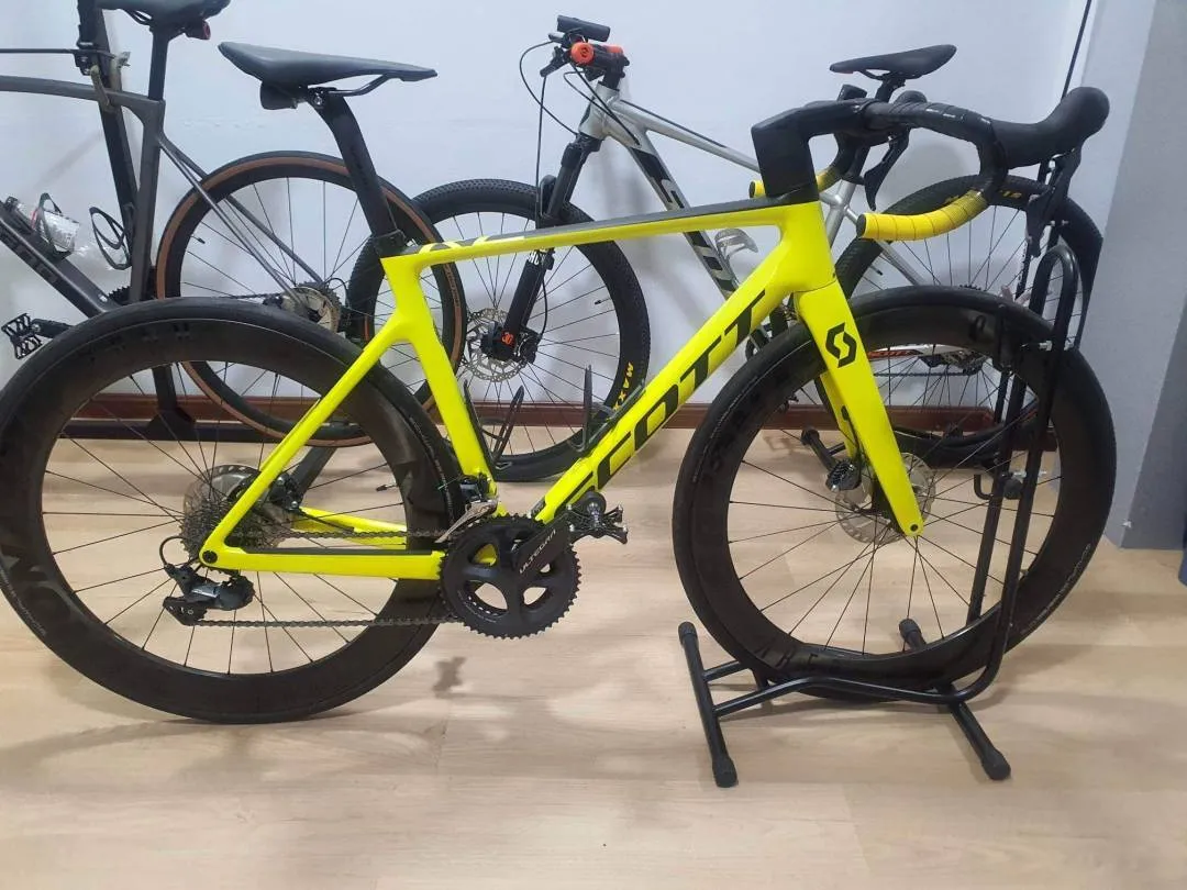 2020 Scott addict 30