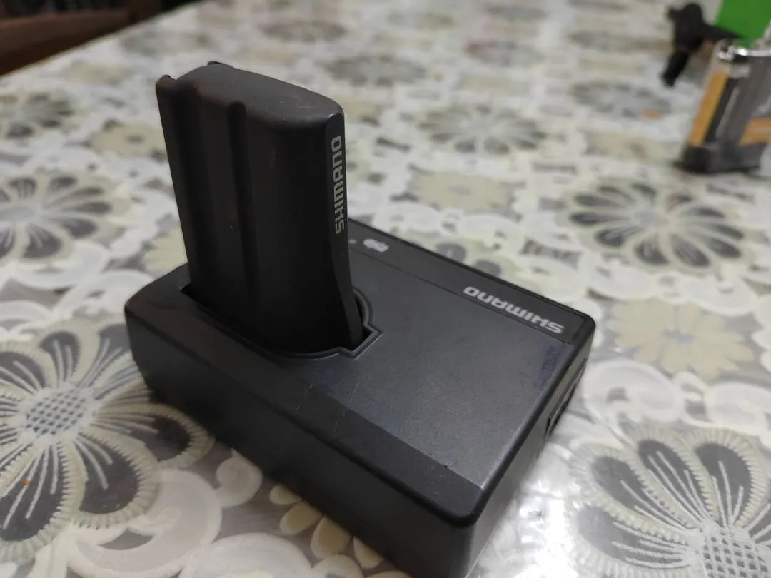 Di2 Battery &amp; Charger