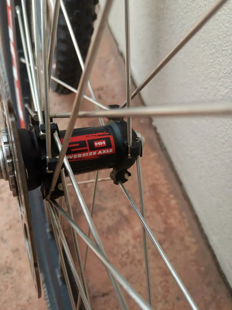 Fulcrum Red Metal 1 XL