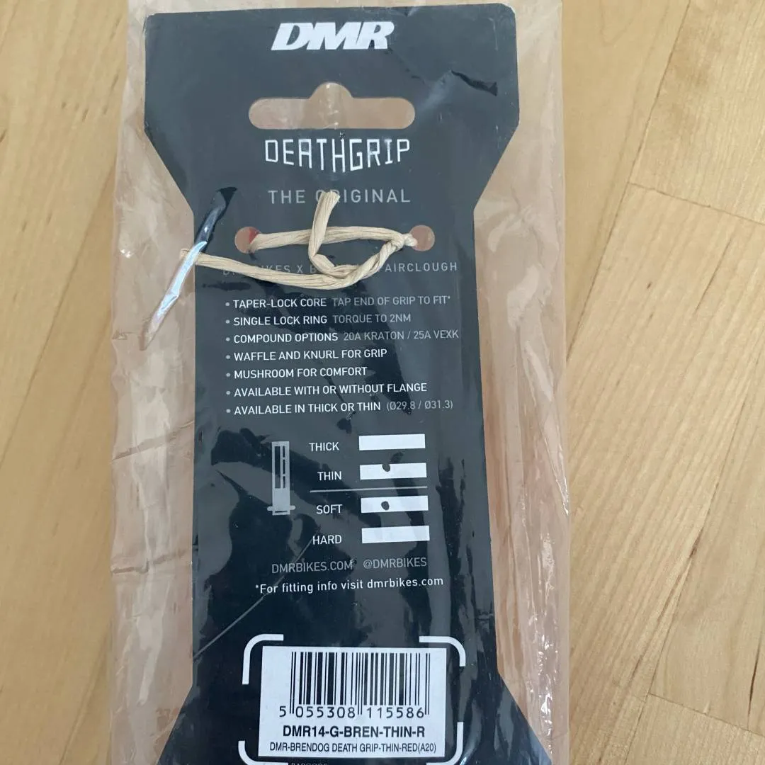 DMR DEATHGRIP red &amp; blue grips