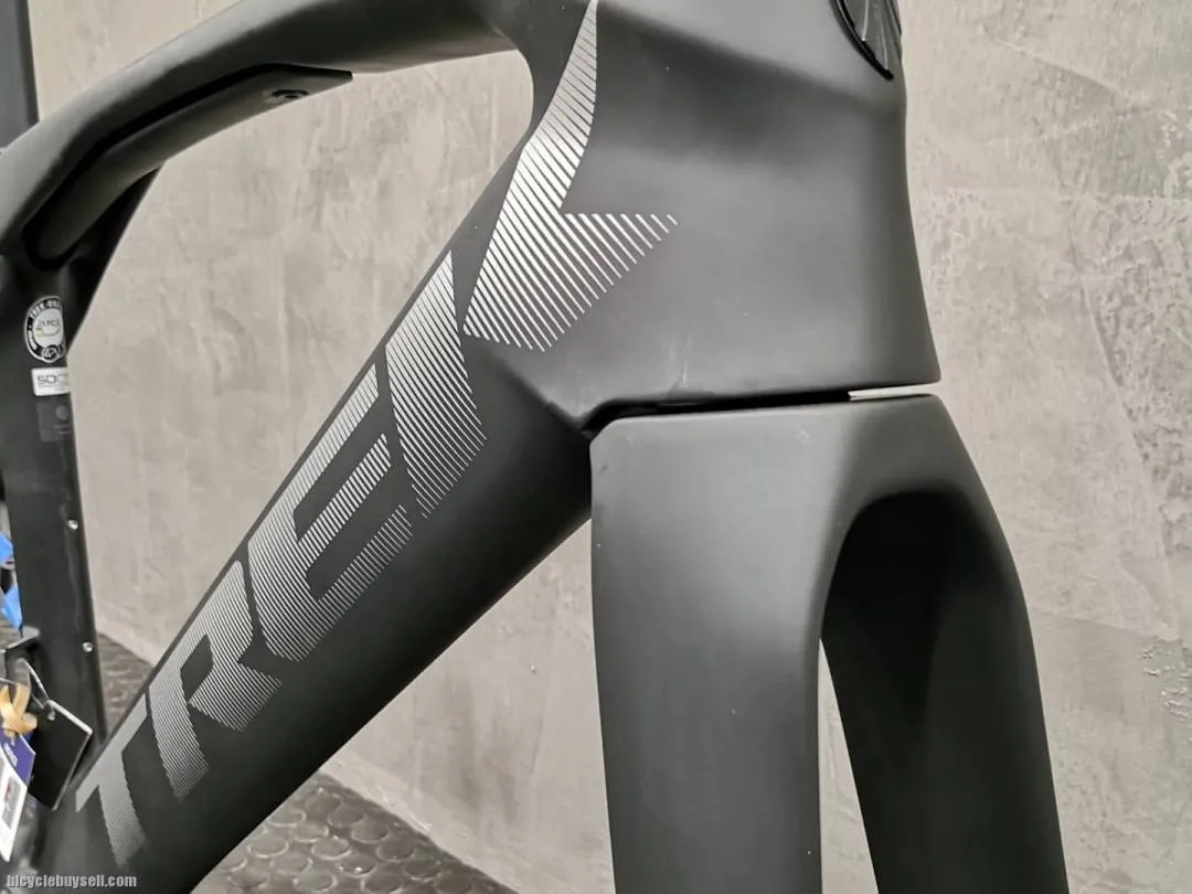 TREK MADONE SLR DISC P1 FRAME SET  -47 (MATTE ONYX/CARBON)
