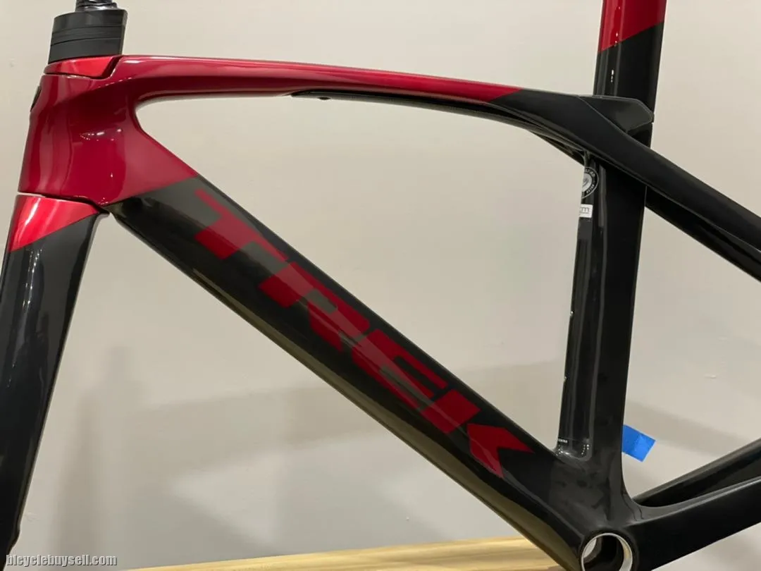 2021 TREK MADONE SLR DISC FRAME SET !