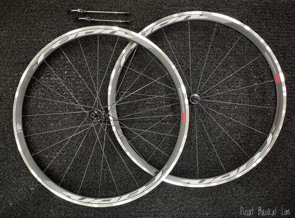 Feruni C5 Road 700c Seal Bearing Wheelset