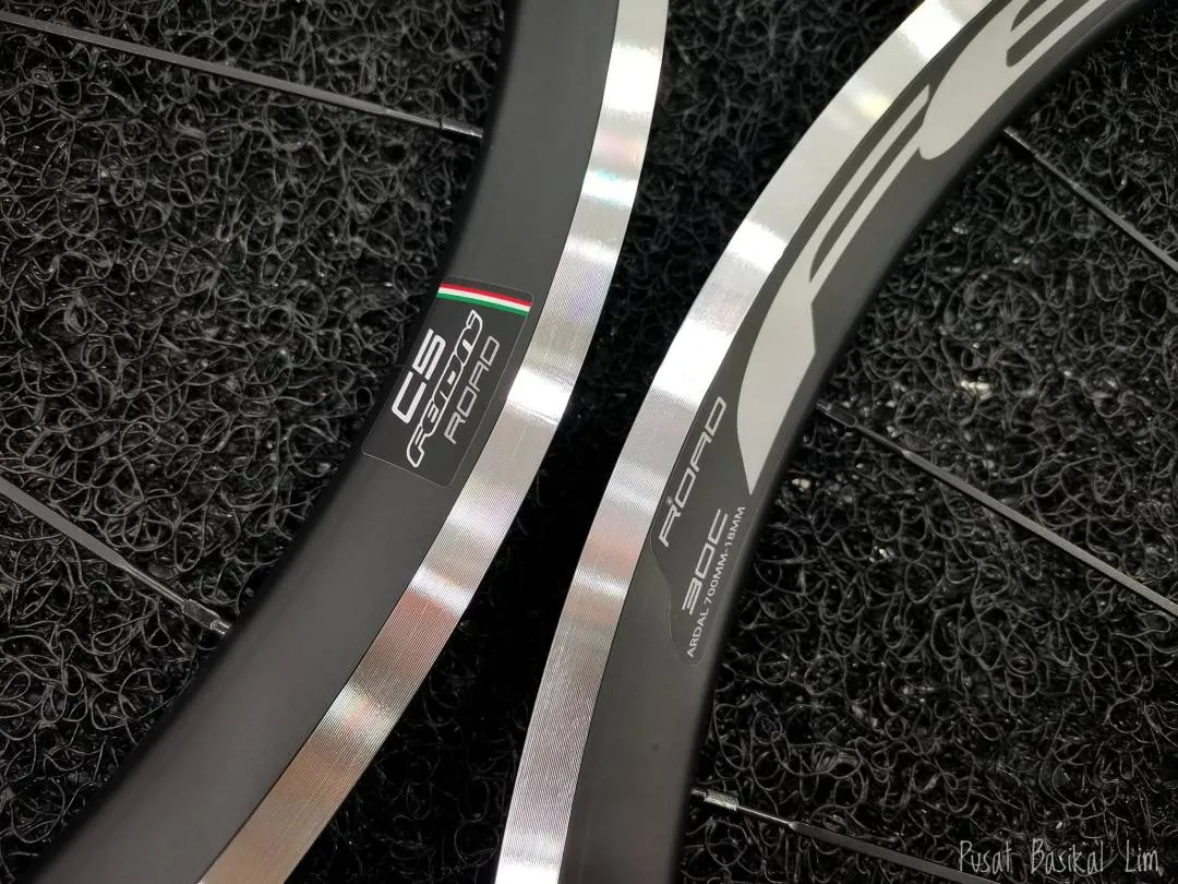 Feruni C5 Road 700c Seal Bearing Wheelset