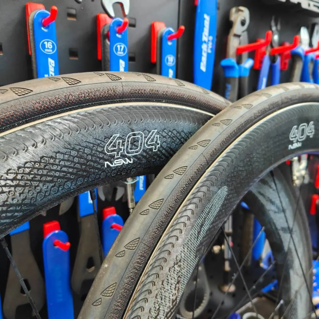 ZIPP 404 NSW Rim Brake Shimano Freehub Road Bike Clincher Tubeless Carbon Wheelset