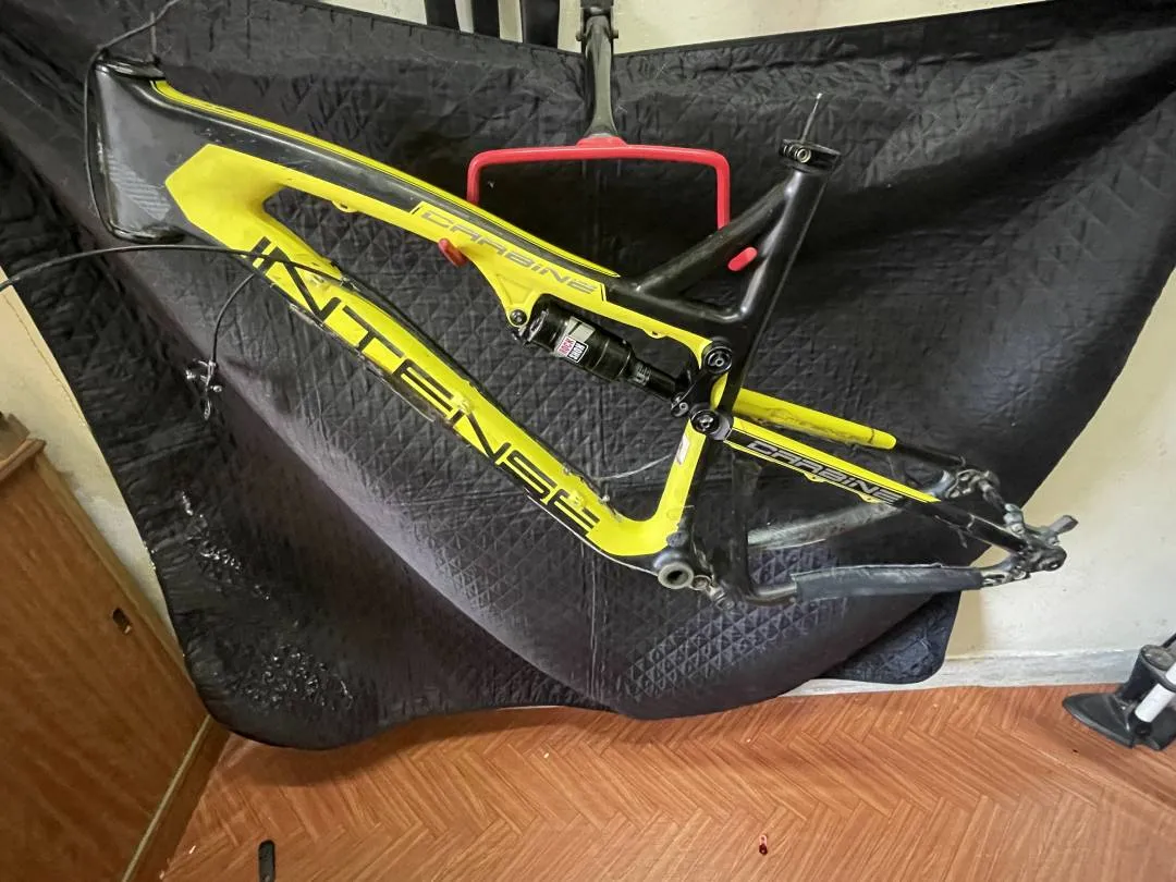 Intense Carbine 275 Carbon Size L frame