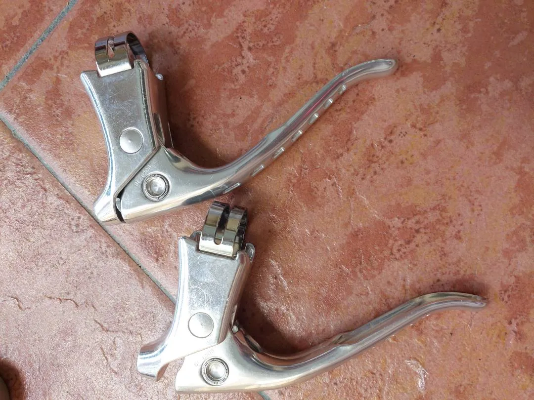 Shimano 600 Brake Lever