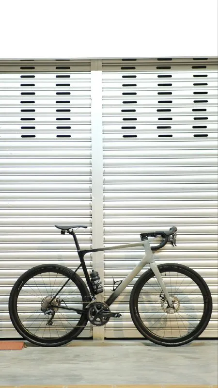Carbonda CFR1056 100% Full Toray Carbon Frameset size 56 (Like Cann*ndale Supers*x Design)