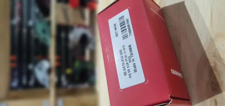 SRAM | BOTTOM BRACKETS DUB