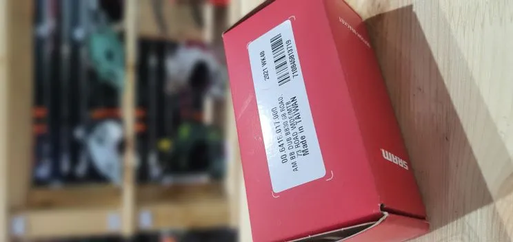 SRAM | BOTTOM BRACKETS DUB