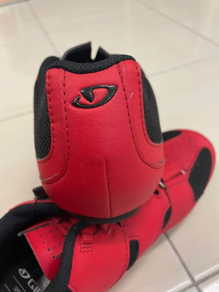 -SOLD-GIRO SAVIX 2 ROADBIKE SHOES