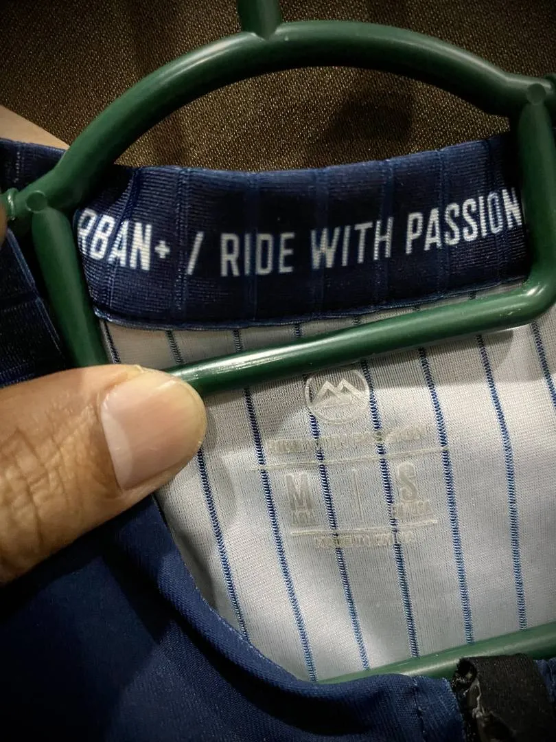 Origanal monton jersey size M