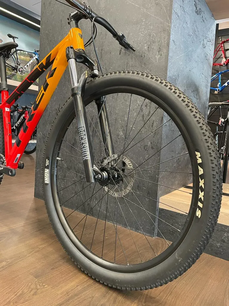 TREK MARLIN 7 MTB CHEAP CHEAP SELLING !