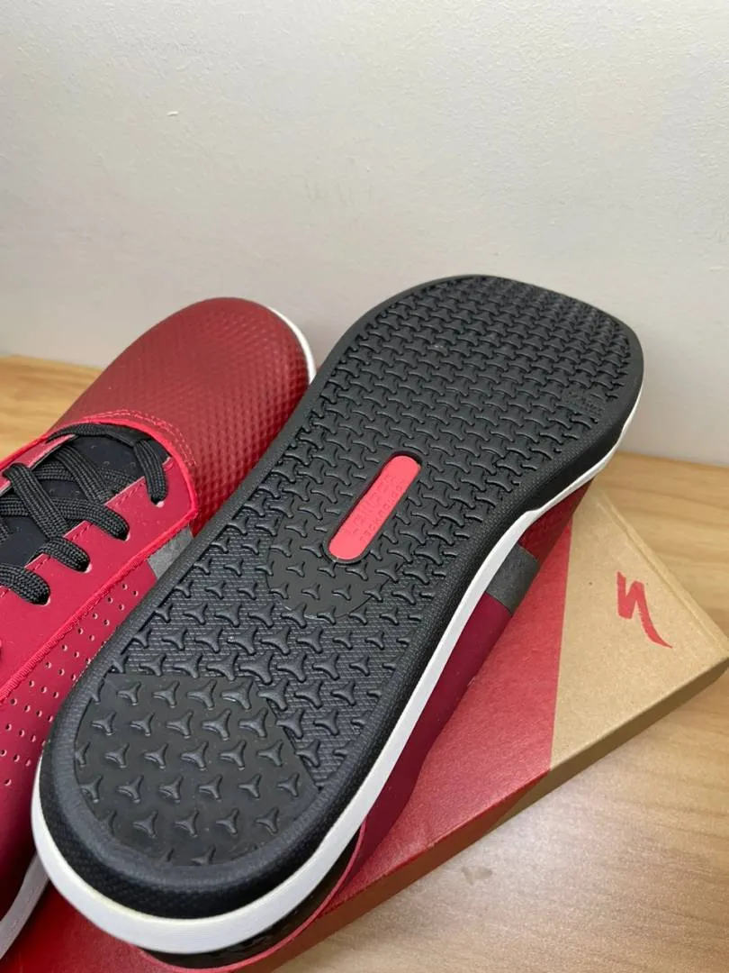 SPECIALIZED SKICTH SHOE CHEAP CHEAP SELLING !