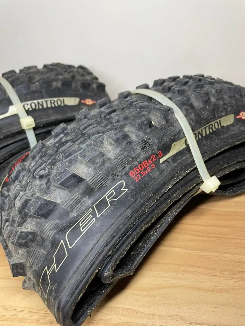 SPECIALIZED TIRE CHEAP CHEAP SELLING !