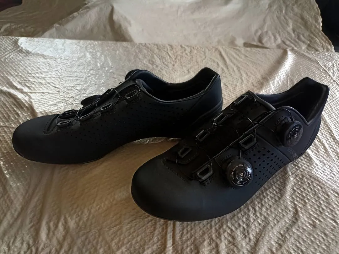 Van/Rysel RR900 carbon road shoe
