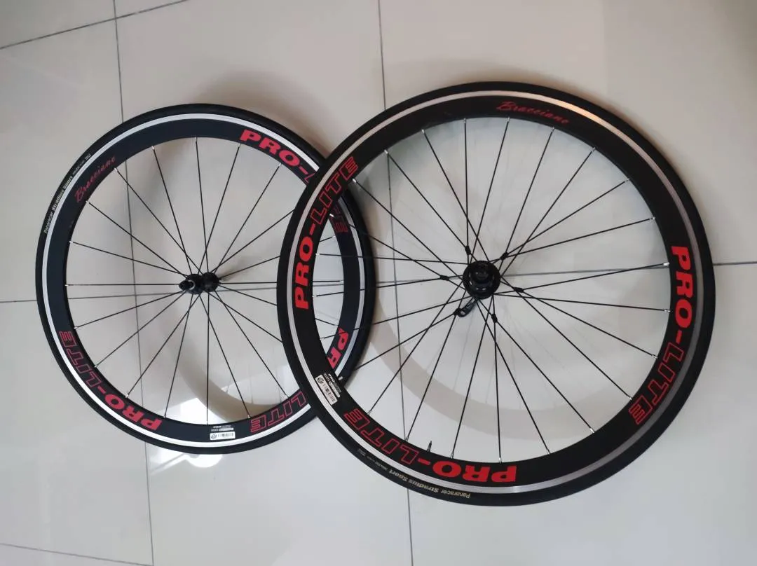 2016 Pro-Lite Bracciano wheelset (Hand-Built) including Panaracer Stradius Sport tyre