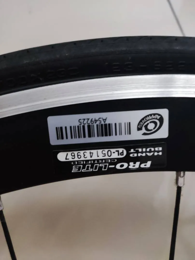 2016 Pro-Lite Bracciano wheelset (Hand-Built) including Panaracer Stradius Sport tyre
