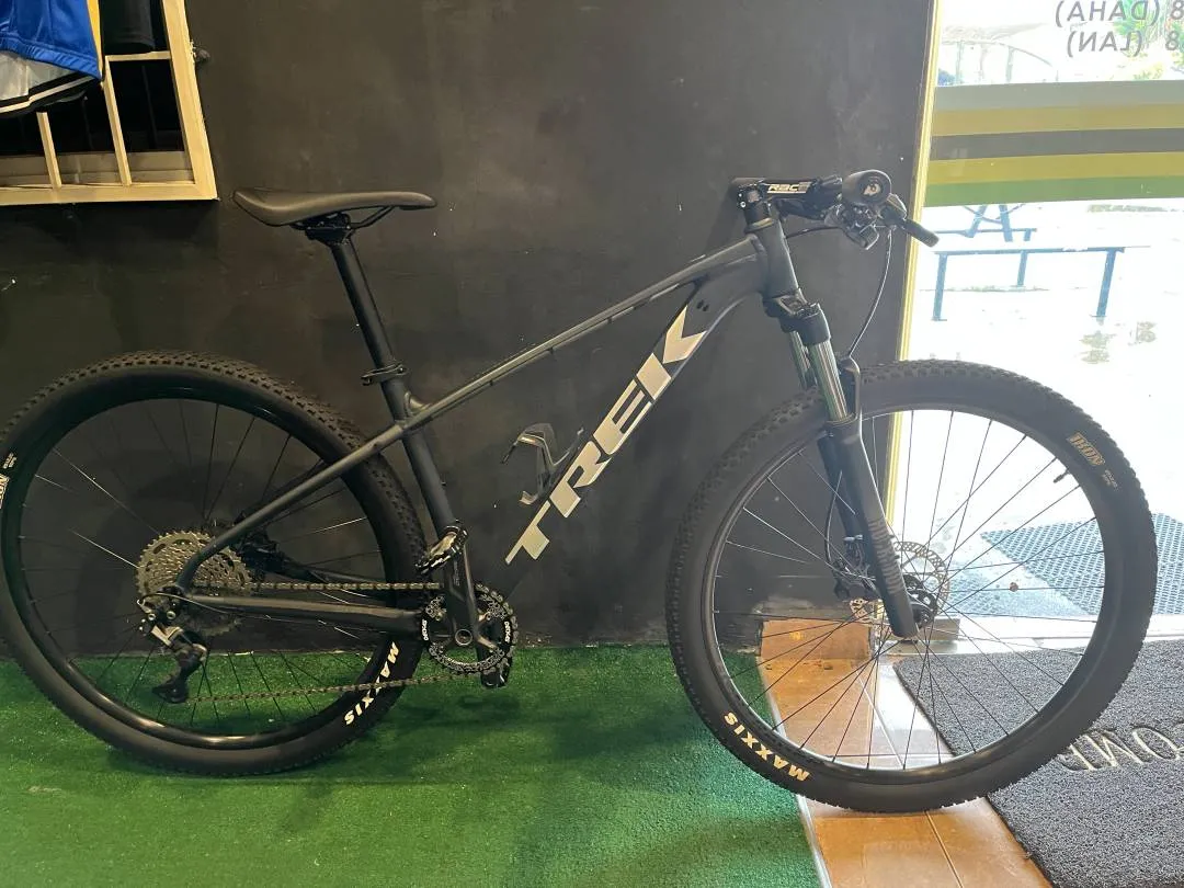 TREK Marlin 7