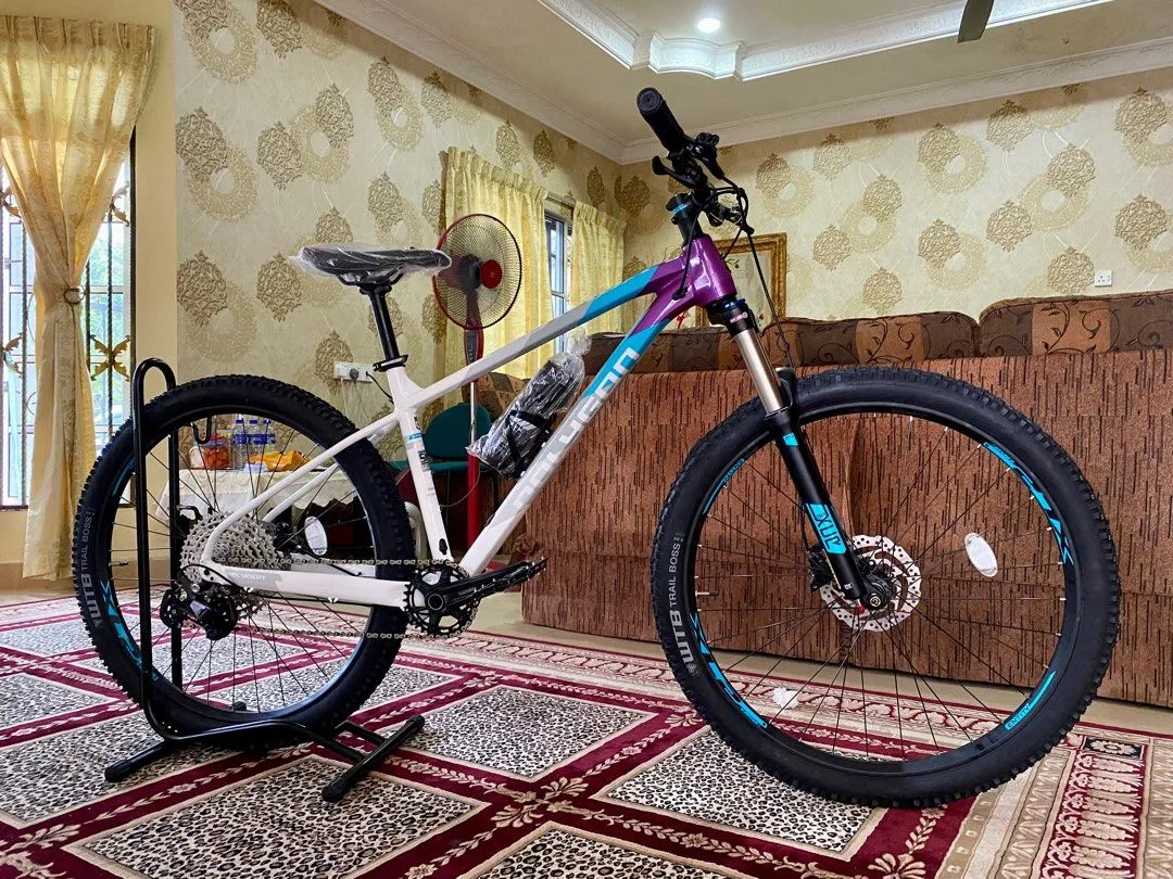 Polygon Xtrada 7 27.5ER Size M 2022 (Brand New)
