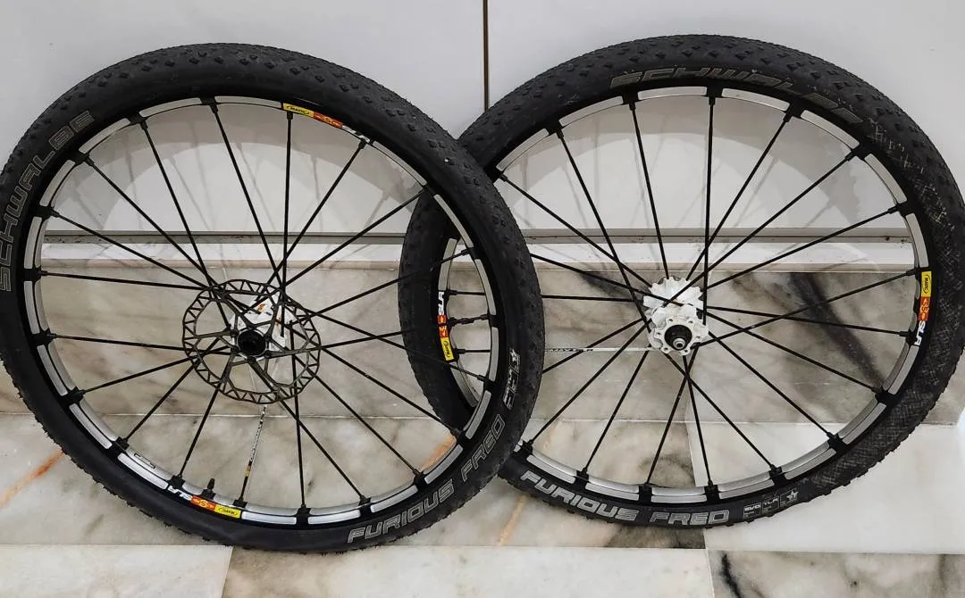 Mavic SLR 26 cw Schwalbe Fourius Fred 2.0