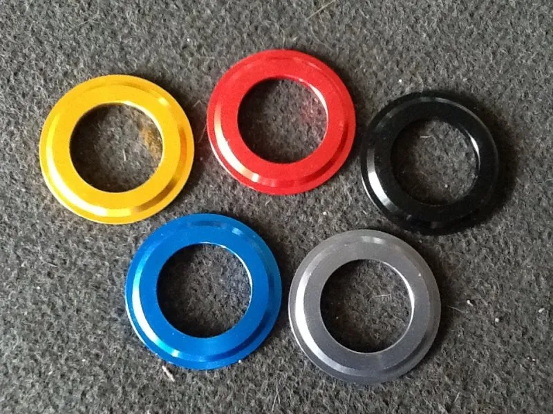 Converter 1-1/8 to 1.5 Tapered lower headset-free pos w.m