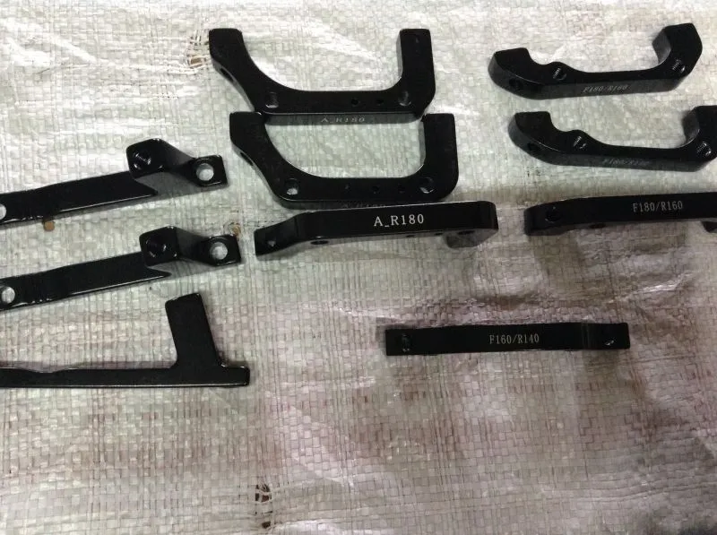 Post mount disc brake @ free pos