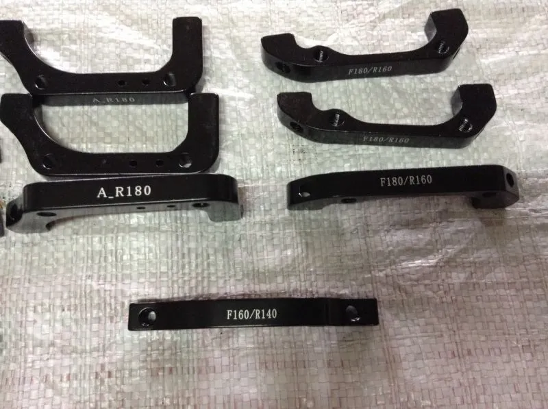 Post mount disc brake @ free pos