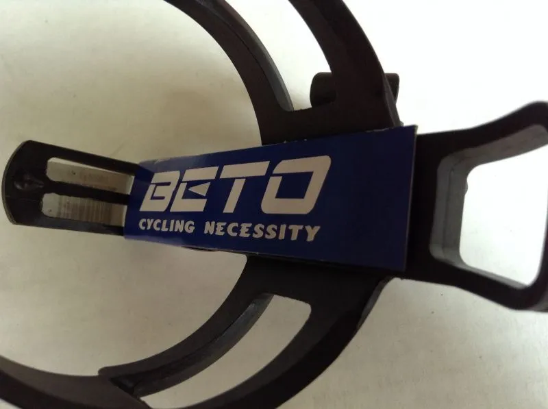 Beto Easy Put Anywhere Bottle Cage @ free pos