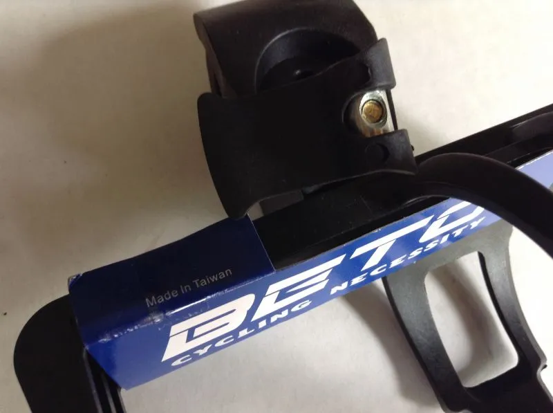 Beto Easy Put Anywhere Bottle Cage @ free pos