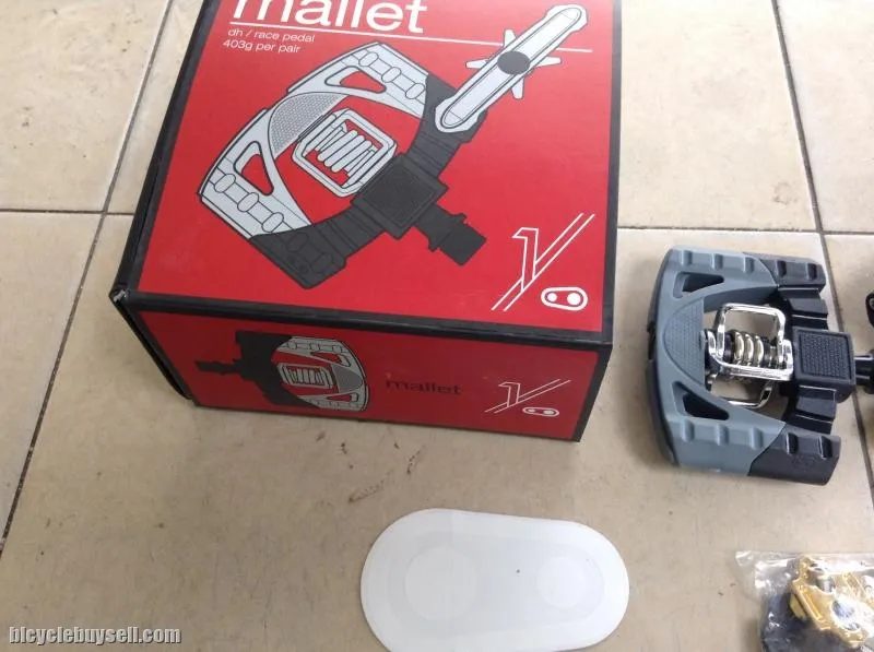 CrankBrothers Mallet1 DH Clip Pedal -- free courier