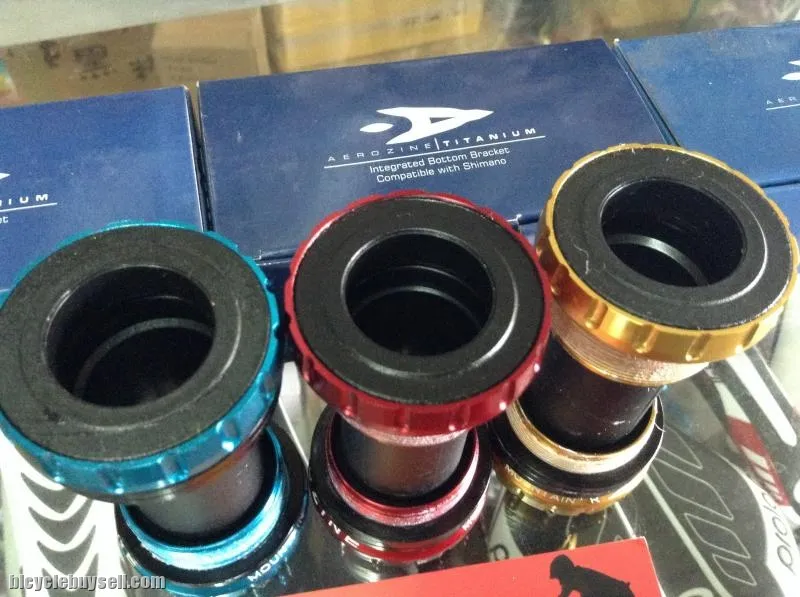 Aerozine External BB MTB/Road (Seal Bearing) free pos