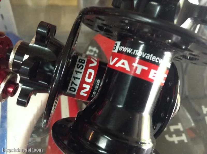 Novatec D711/D712SB Light MTB 32H 410g (free pos w.m)