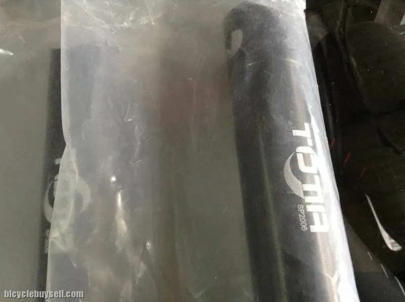 Totia/Shikra Super light Seatpost 210g(free pos w.m)