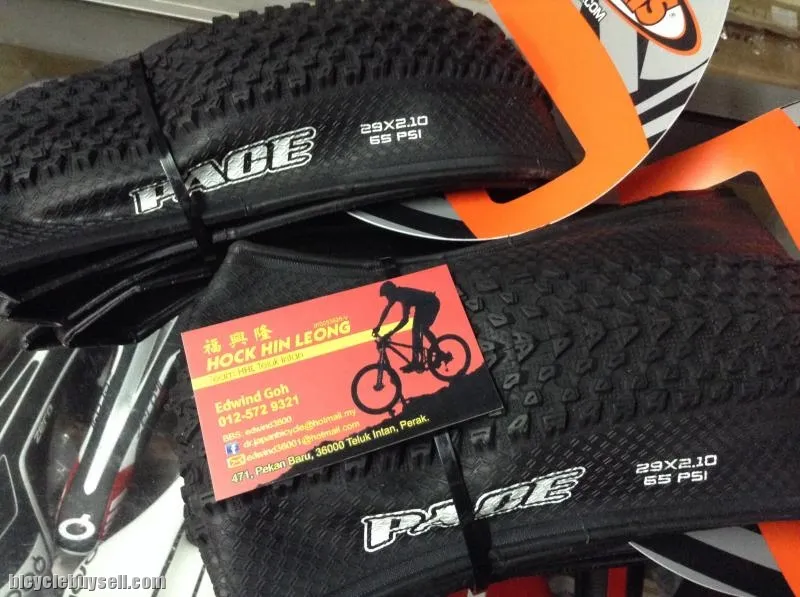 Maxxis Pace 29er x 2.1  / MTB Folding Bead Tires / Taiwan   (free pos w.m)