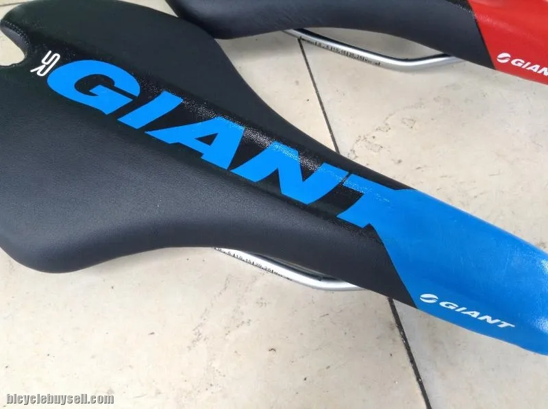 Giant Sport Slim Saddles SR -- free courier