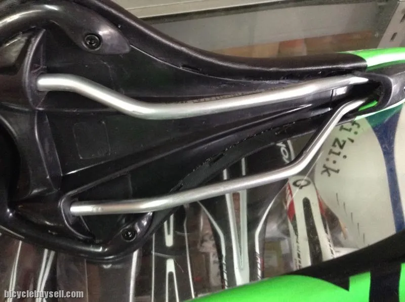 Giant SR saddle (free pos w.m)
