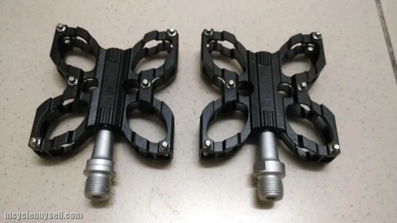 Scudgood SL-05 Seal Bearing Padel