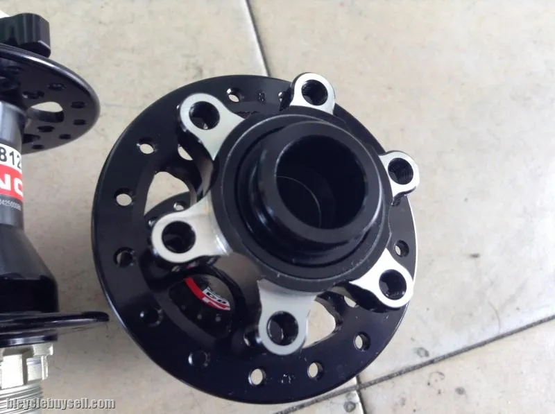 Novatec Hub 11speed SRAM XX1 Use -- free Courier